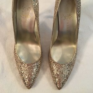Gold glitter pumps